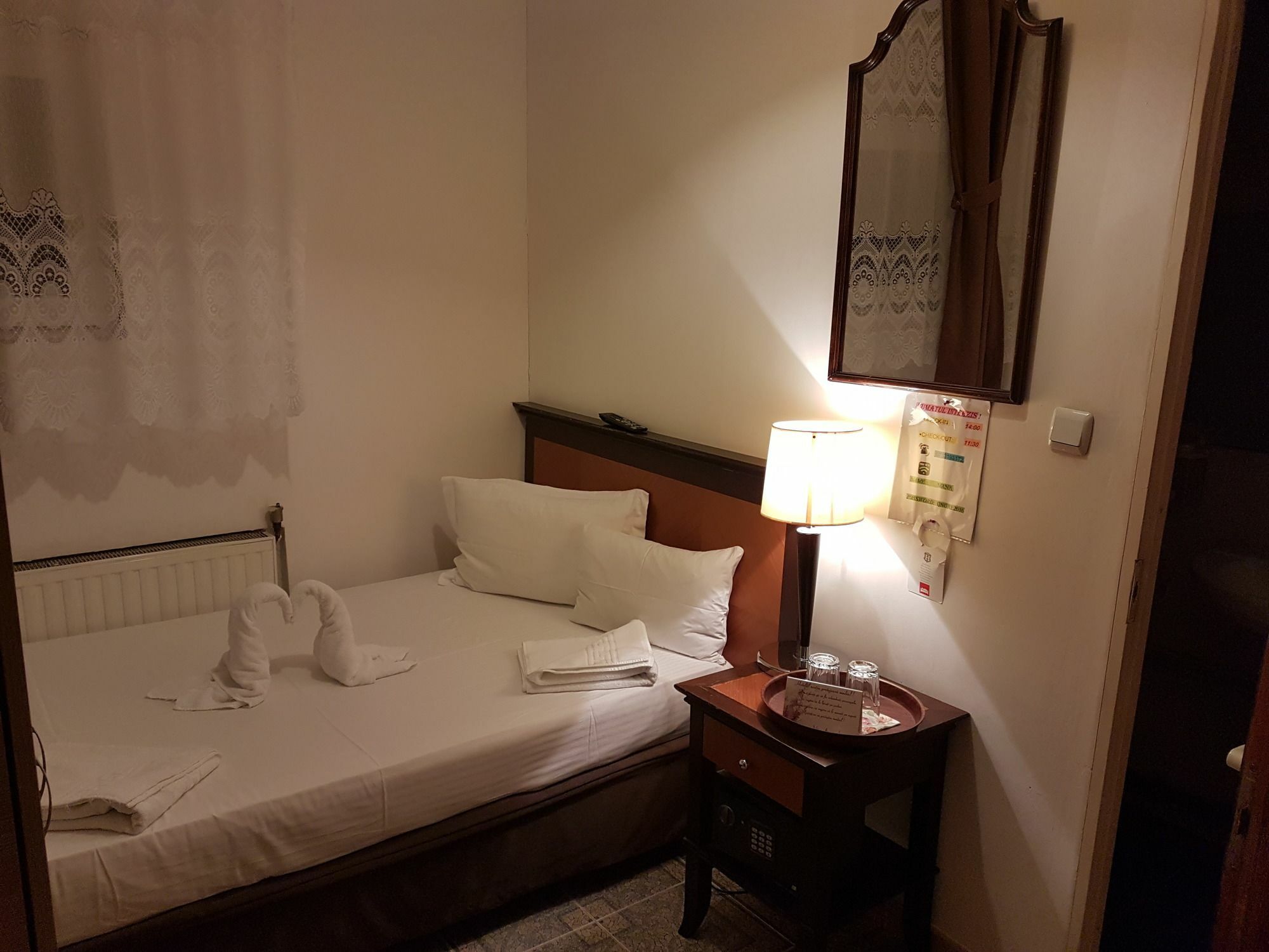 Hostel Litovoi Bucureşti Eksteriør bilde